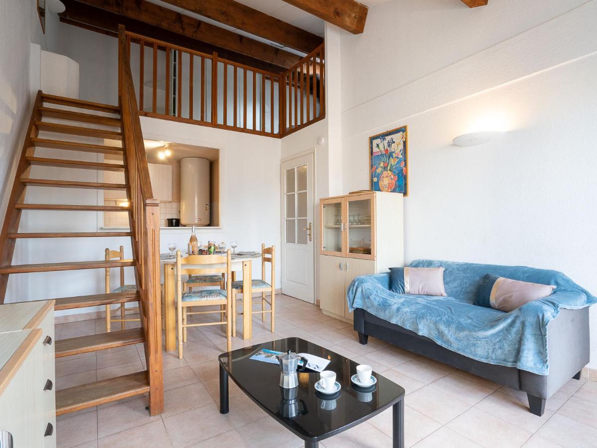 Port Quietude-1 By Interhome