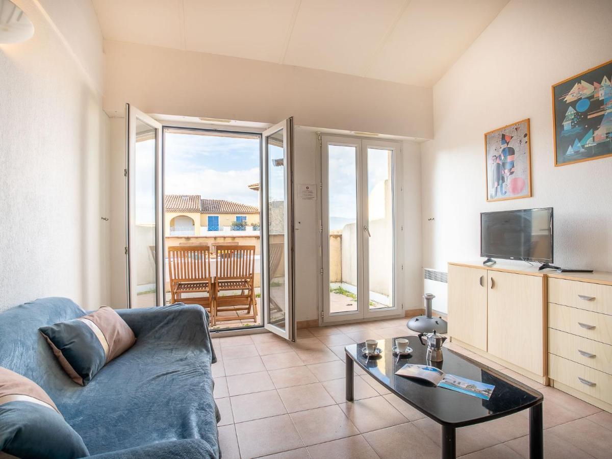 Port Quietude-1 By Interhome Apartment