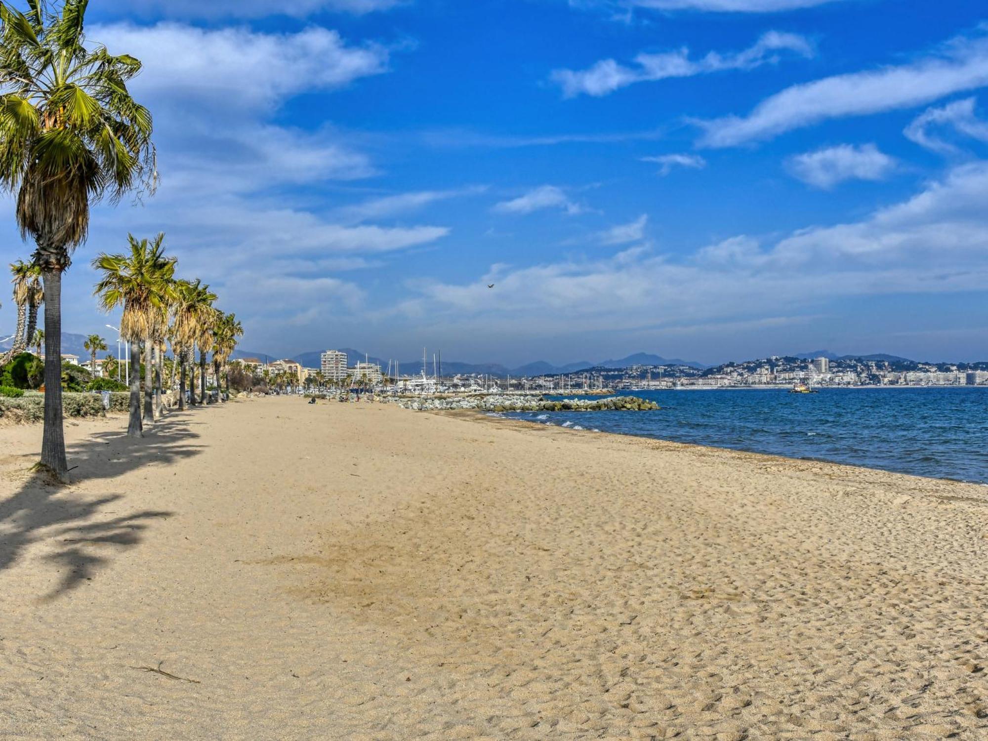 Port Quietude-1 By Interhome Frejus